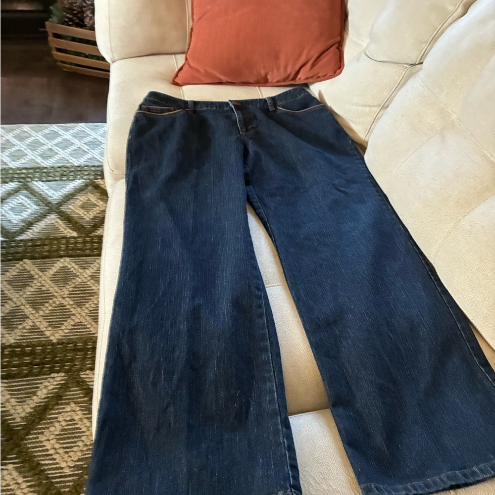 Women's Jones of New York. Indigo blue Wide leg jeans.
